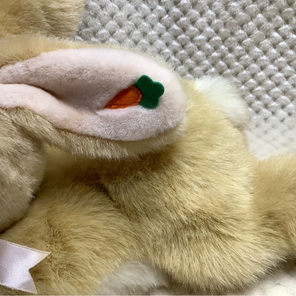 WAL-MART Plush Light Tan Laying Down Bunny Rabbit Stuffed Animal w Carrot on Ear - Picture 3 of 14